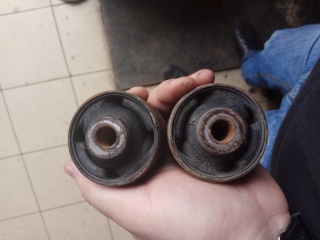 Замена сайлентблоков Dodge Caliber  в Жуковском