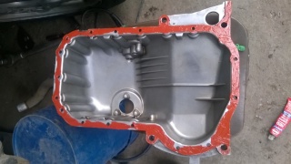 Замена поддона двигателя Dodge Caravan   Замена поддона двигателя Dodge Caravan