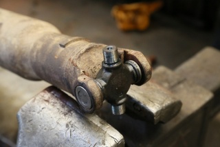 Замена крестовины Dodge Nitro  в Жуковском