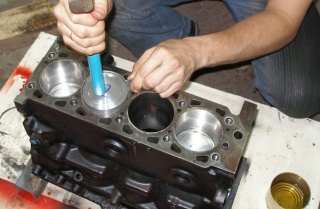 Капитальный ремонт бензинового двигателя Dodge Caravan   Капитальный ремонт бензинового двигателя Dodge Caravan