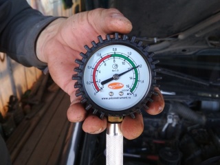 Замер компрессии в двигателе Dodge Stealth   Замер компрессии в двигателе Dodge Stealth