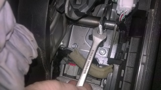 Регулировка ручника Dodge RAM Van  